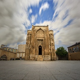 گنبد علویان همدان 